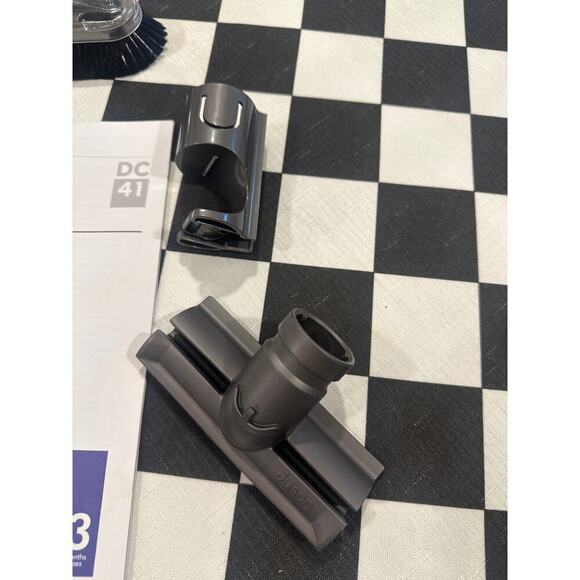 Dyson attachments DC41 manual and 4 attachment and one tool vacuum - Picture 2 of 5